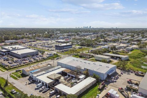 Купить коммерческую недвижимость в Пинеллас-Парк, Флорида 327.76м2, № 1419198 - фото 8