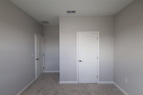 Villa ou maison à vendre à Zellwood, Floride: 4 chambres, 23.13 m2 № 2403200 - photo 9