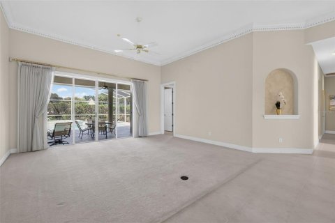 House in Eustis, Florida 3 bedrooms, 271.92 sq.m. № 2429437 - photo 27