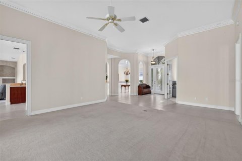 House in Eustis, Florida 3 bedrooms, 271.92 sq.m. № 2429437 - photo 21
