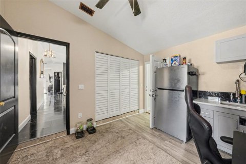 Casa en venta en Tampa, Florida, 3 dormitorios, 145.48 m2 № 2093998 - foto 12