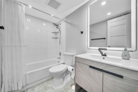 Touwnhouse à louer à Hallandale Beach, Floride: 2 chambres, 167.04 m2 № 1982466 - photo 21