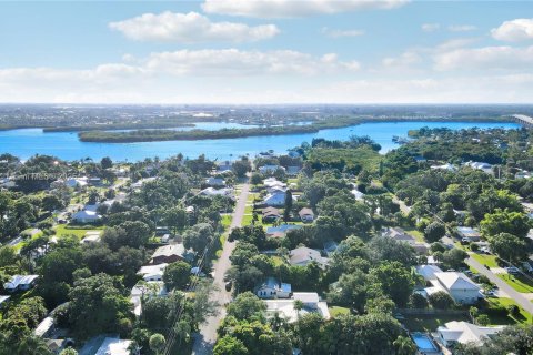 Casa en venta en Palm City, Florida, 4 dormitorios, 272.67 m2 № 1858891 - foto 5