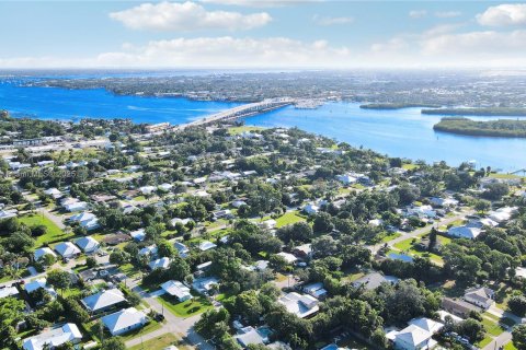 Casa en venta en Palm City, Florida, 4 dormitorios, 272.67 m2 № 1858891 - foto 10