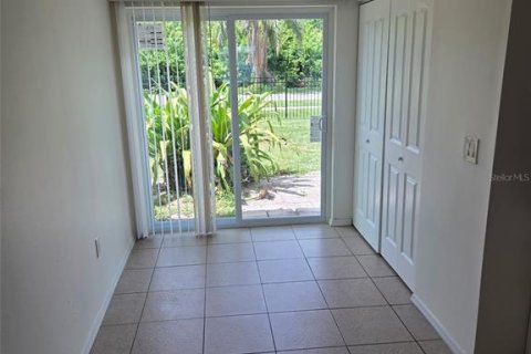 Duplex in Bradenton, Florida 2 bedrooms, 95.88 sq.m. № 1847086 - photo 8