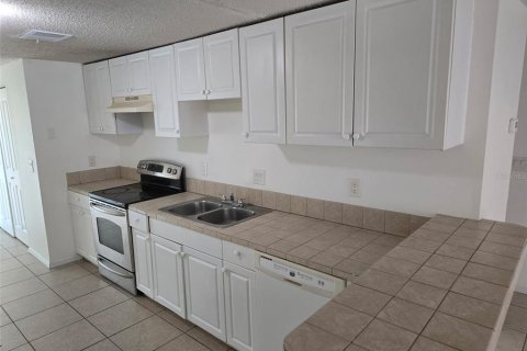 Duplex in Bradenton, Florida 2 bedrooms, 95.88 sq.m. № 1847086 - photo 5