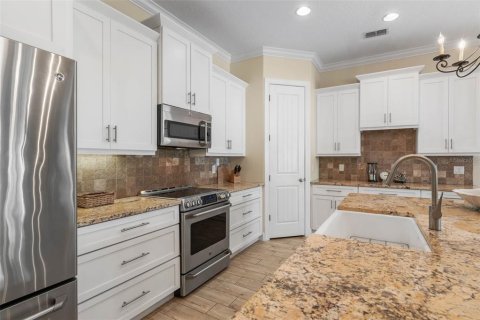 House in Palm Coast, Florida 4 bedrooms, 300.17 sq.m. № 1914197 - photo 15