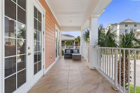 House in Palm Coast, Florida 4 bedrooms, 300.17 sq.m. № 1914197 - photo 19