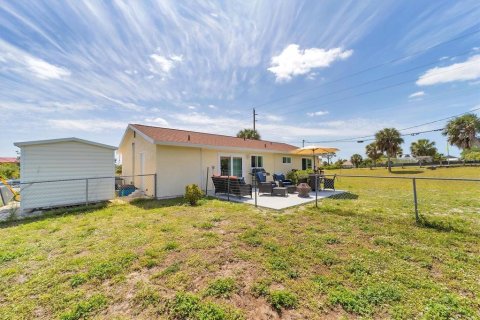 House in Port Charlotte, Florida 3 bedrooms, 85.28 sq.m. № 2157151 - photo 15