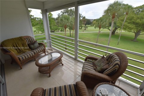 Copropriété à louer à Pompano Beach, Floride: 3 chambres, 139.35 m2 № 1981831 - photo 2