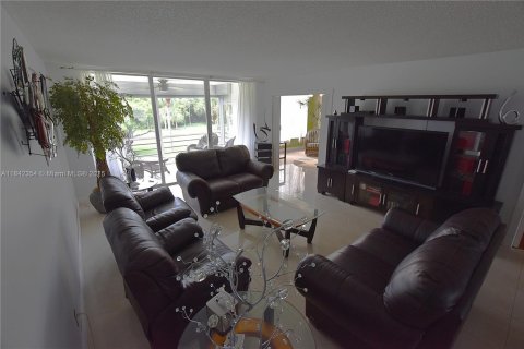 Copropriété à louer à Pompano Beach, Floride: 3 chambres, 139.35 m2 № 1981831 - photo 23