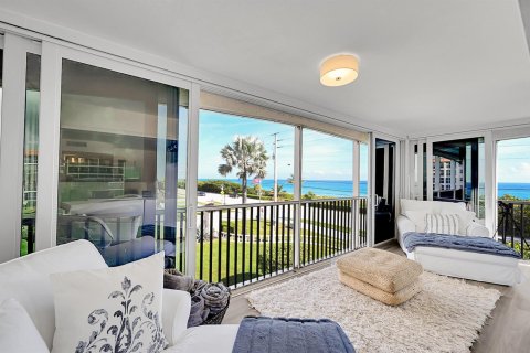 Condo in Boca Raton, Florida, 3 bedrooms  № 2261999 - photo 1