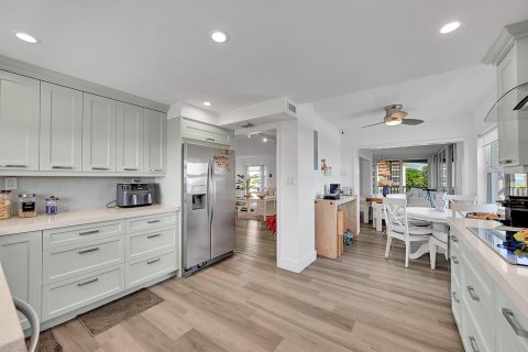 Condo in Boca Raton, Florida, 3 bedrooms  № 2261999 - photo 14