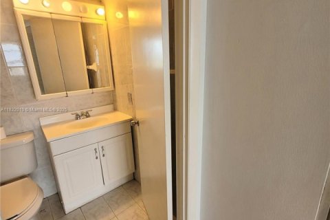 Condominio en alquiler en North Miami Beach, Florida, 1 dormitorio, 73.39 m2 № 1964185 - foto 8