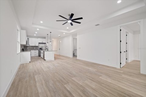 Villa ou maison à vendre à Tampa, Floride: 3 chambres, 148.36 m2 № 2358969 - photo 17