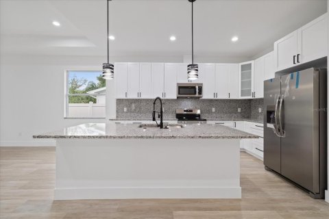 Villa ou maison à vendre à Tampa, Floride: 3 chambres, 148.36 m2 № 2358969 - photo 14