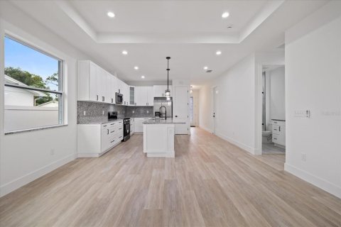 Villa ou maison à vendre à Tampa, Floride: 3 chambres, 148.36 m2 № 2358969 - photo 10
