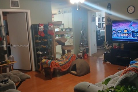 Casa en venta en Florida City, Florida, 4 dormitorios, 129.51 m2 № 2002400 - foto 9