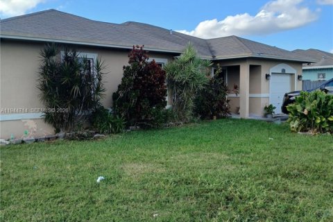 Casa en venta en Florida City, Florida, 4 dormitorios, 129.51 m2 № 2002400 - foto 2