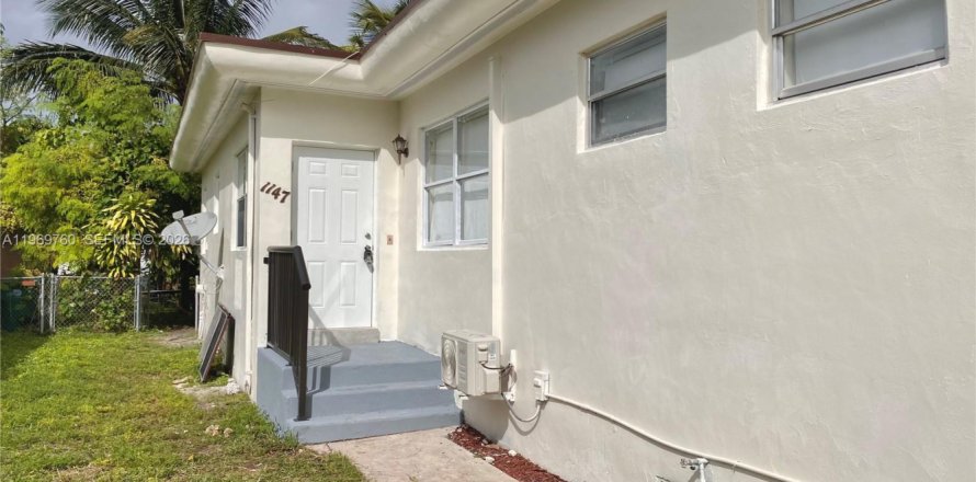 Casa en Miami, Florida 1 dormitorio, 69.68 m2 № 2030612