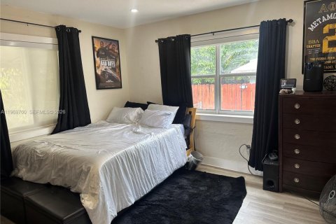 Casa en alquiler en Miami, Florida, 1 dormitorio, 69.68 m2 № 2030612 - foto 20