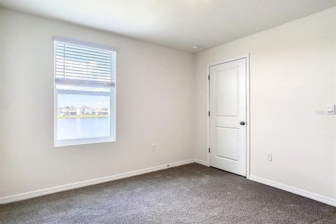 House in Wimauma, Florida 5 bedrooms, 234.3 sq.m. № 1910778 - photo 9