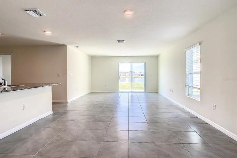 House in Wimauma, Florida 5 bedrooms, 234.3 sq.m. № 1910778 - photo 5