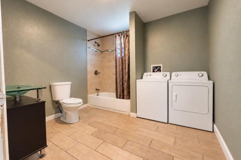 House in Citra, Florida 2 bedrooms, 154.5 sq.m. № 2390921 - photo 8
