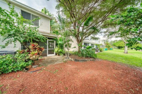 Touwnhouse à vendre à Tamarac, Floride: 2 chambres, 103.12 m2 № 1868130 - photo 19