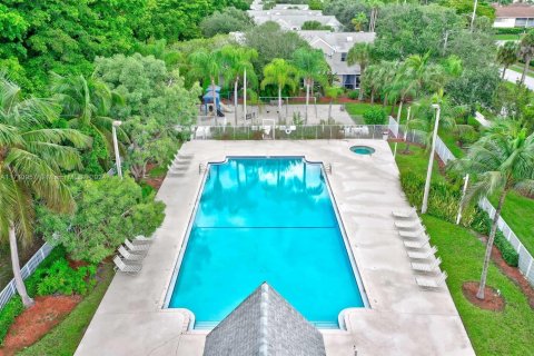 Touwnhouse à vendre à Tamarac, Floride: 2 chambres, 103.12 m2 № 1868130 - photo 25