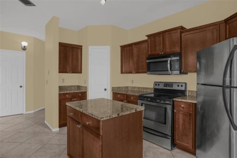 Copropriété à louer à Lake Mary, Floride: 3 chambres, 160.81 m2 № 2148570 - photo 4