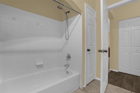 Copropriété à louer à Lake Mary, Floride: 3 chambres, 160.81 m2 № 2148570 - photo 14