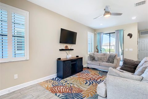 Adosado en venta en Fish Hawk, Florida, 3 dormitorios, 149.2 m2 № 1673447 - foto 5