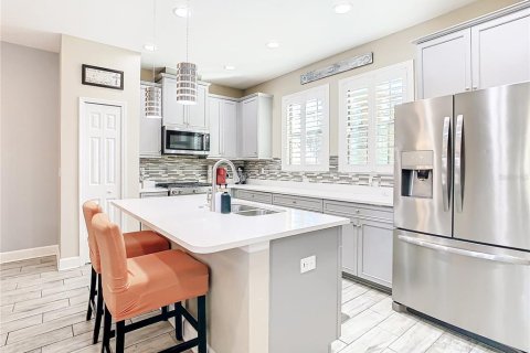 Adosado en venta en Fish Hawk, Florida, 3 dormitorios, 149.2 m2 № 1673447 - foto 2