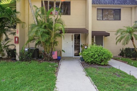 Touwnhouse à louer à Deerfield Beach, Floride: 2 chambres, 104.05 m2 № 2087604 - photo 2