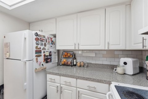 Touwnhouse à louer à Deerfield Beach, Floride: 2 chambres, 104.05 m2 № 2087604 - photo 5