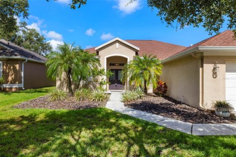 Casa en venta en Lutz, Florida, 3 dormitorios, 161.09 m2 № 1783244 - foto 2