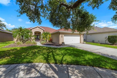 Casa en venta en Lutz, Florida, 3 dormitorios, 161.09 m2 № 1783244 - foto 1
