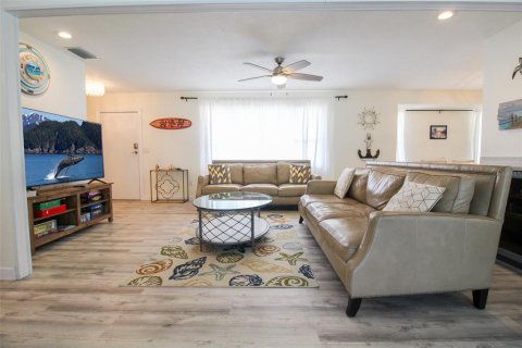 Villa ou maison à louer à Sarasota, Floride: 3 chambres, 144.65 m2 № 2298752 - photo 8