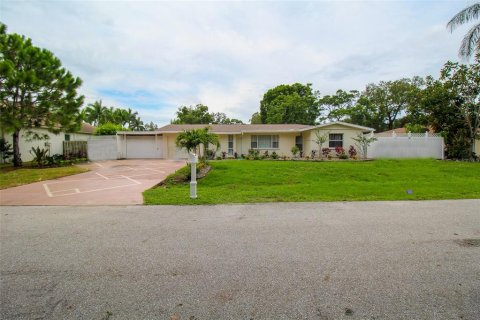 Villa ou maison à Sarasota, Floride 3 chambres, 144.65 m2 № 2298752