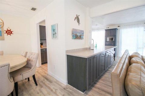 Villa ou maison à louer à Sarasota, Floride: 3 chambres, 144.65 m2 № 2298752 - photo 13