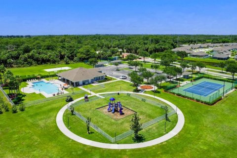 Villa ou maison à vendre à St. Lucie, Floride: 3 chambres, 165.37 m2 № 2087386 - photo 11