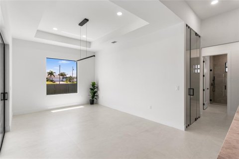 Villa ou maison à vendre à Cape Coral, Floride: 3 chambres, 224.82 m2 № 2157413 - photo 19