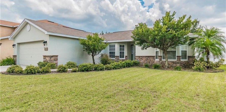 House in Wimauma, Florida 3 bedrooms, 120.03 sq.m. № 1826305