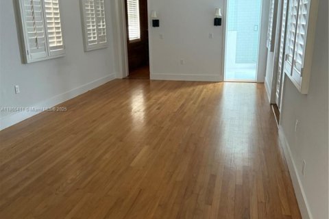 Villa ou maison à louer à Coral Gables, Floride: 4 chambres, 177.07 m2 № 1895386 - photo 26