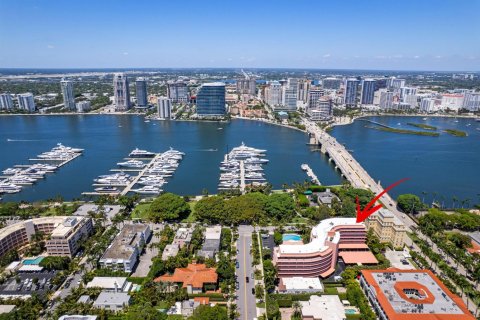 Condo in Palm Beach, Florida, 2 bedrooms № 2261821 - photo 18