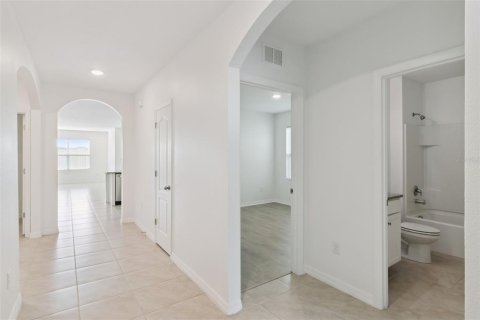 Casa en venta en Kissimmee, Florida, 4 dormitorios, 169.83 m2 № 2230512 - foto 29