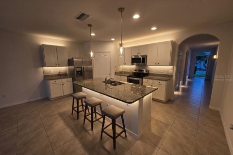 Casa en venta en Kissimmee, Florida, 4 dormitorios, 169.83 m2 № 2230512 - foto 2