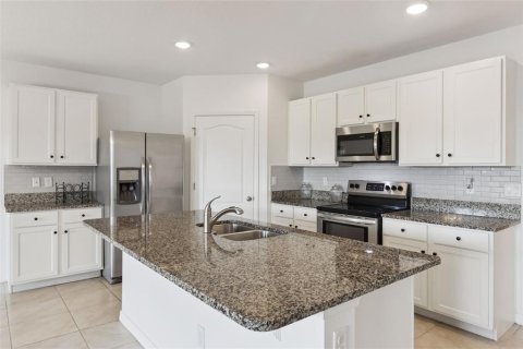 Casa en venta en Kissimmee, Florida, 4 dormitorios, 169.83 m2 № 2230512 - foto 5