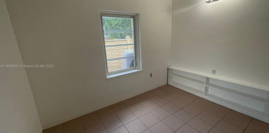 Villa ou maison à Miami, Floride 1 chambre, 46.45 m2 № 1752223
